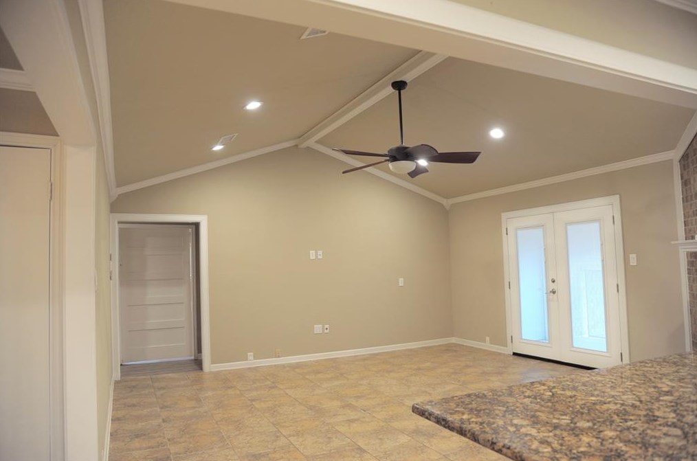 904 Lakeland Dr, Mesquite TX 75149-4940 exterior