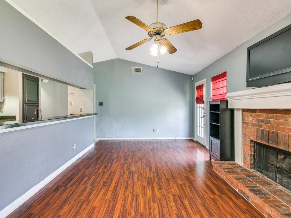 1615 Uvalde St, Mesquite TX 75150-2859 exterior