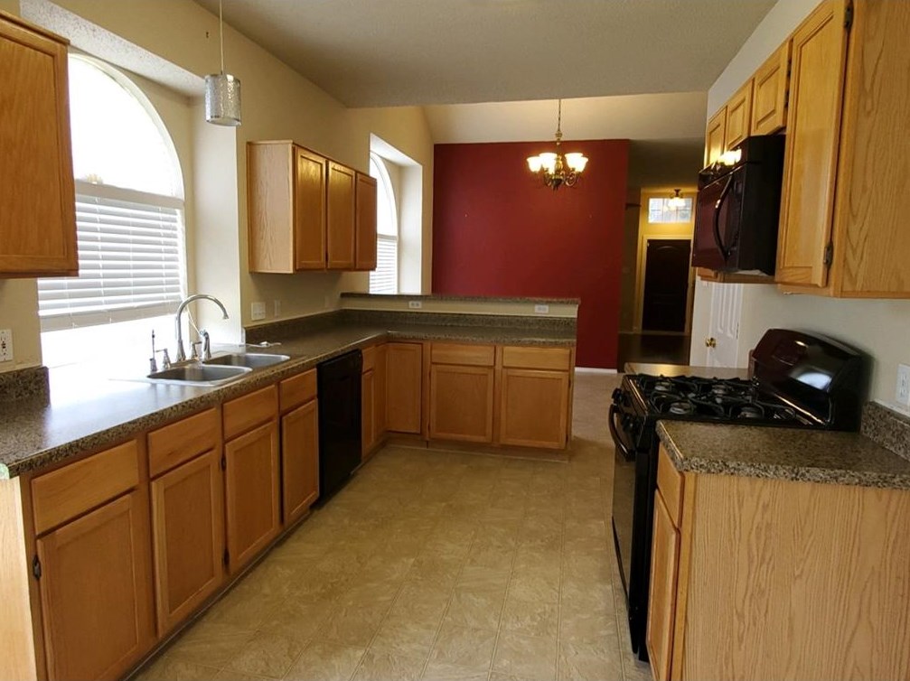 2025 Birch Bnd, Mesquite TX  75181-1835 exterior