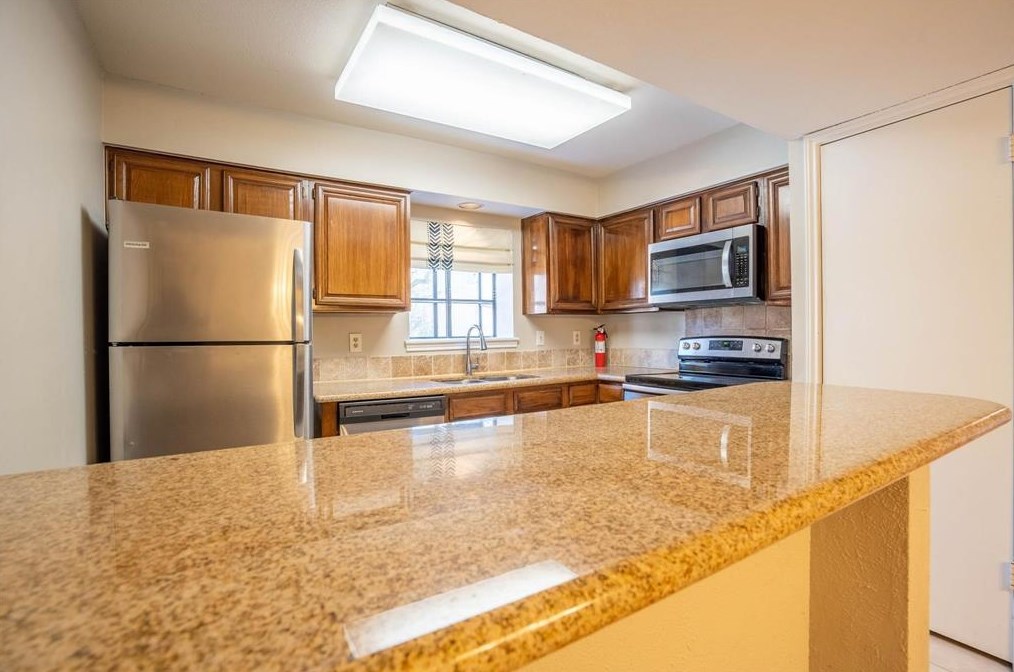 15221 Berry Trail #305, Dallas, TX 75248