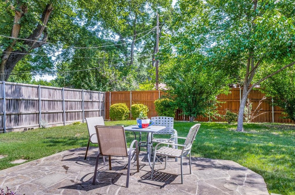 7131 Rutgers Dr, Dallas TX 75214-1760 exterior