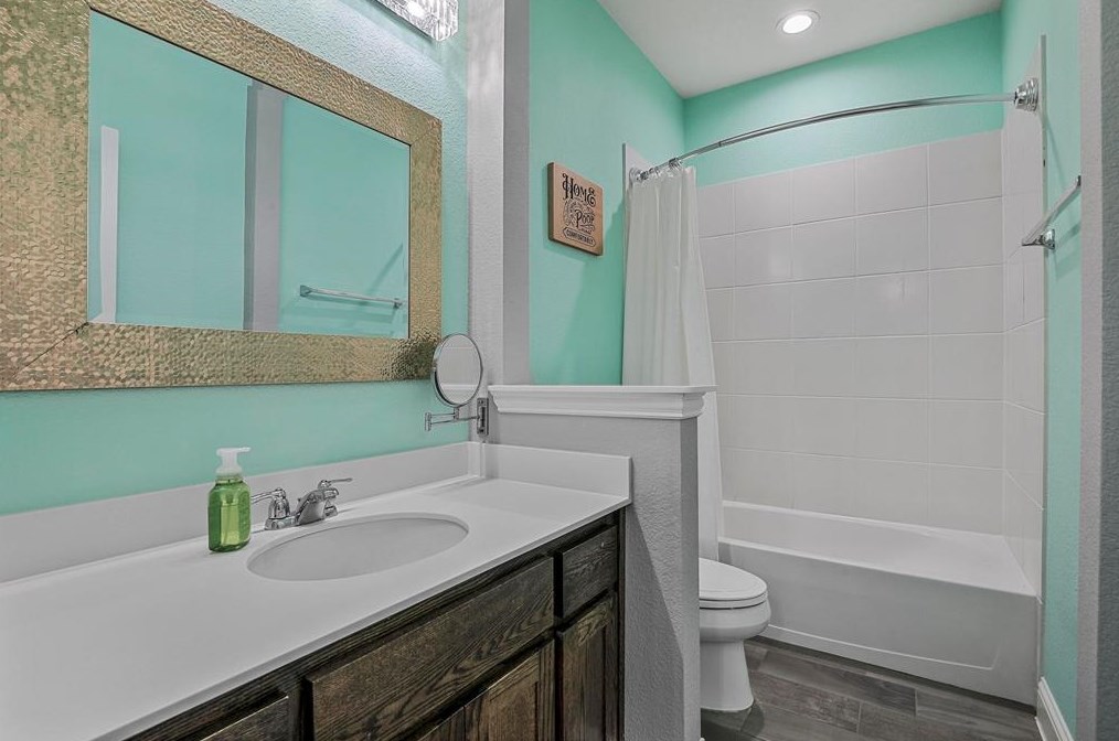 917 Llano Fls Dr, Mckinney TX  75071-3552 exterior