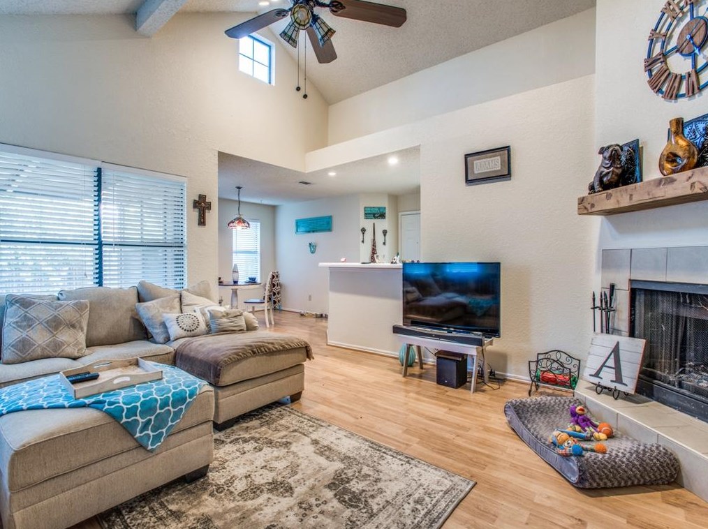 236 Nixon St, Coppell TX  75019-4834 exterior