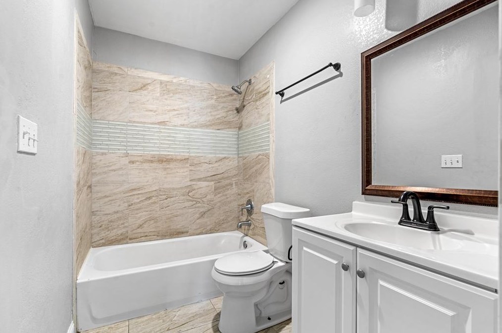 1603 Wilbur St, Dallas TX 75224-1612 exterior