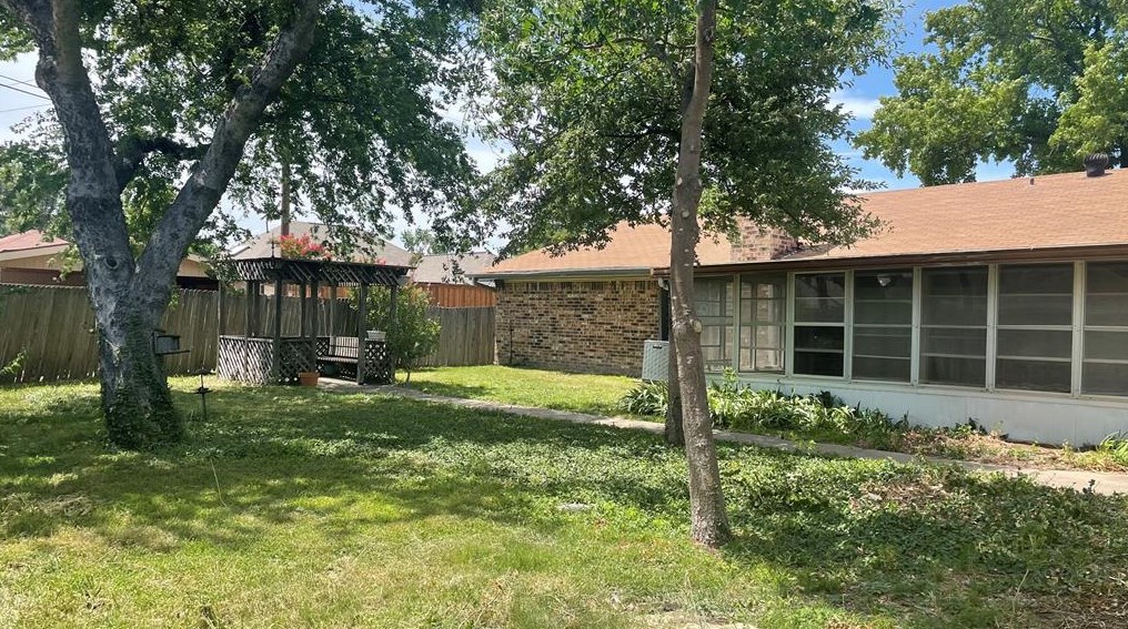 1142 Via Del Rey, Mesquite TX 75150-3021 exterior