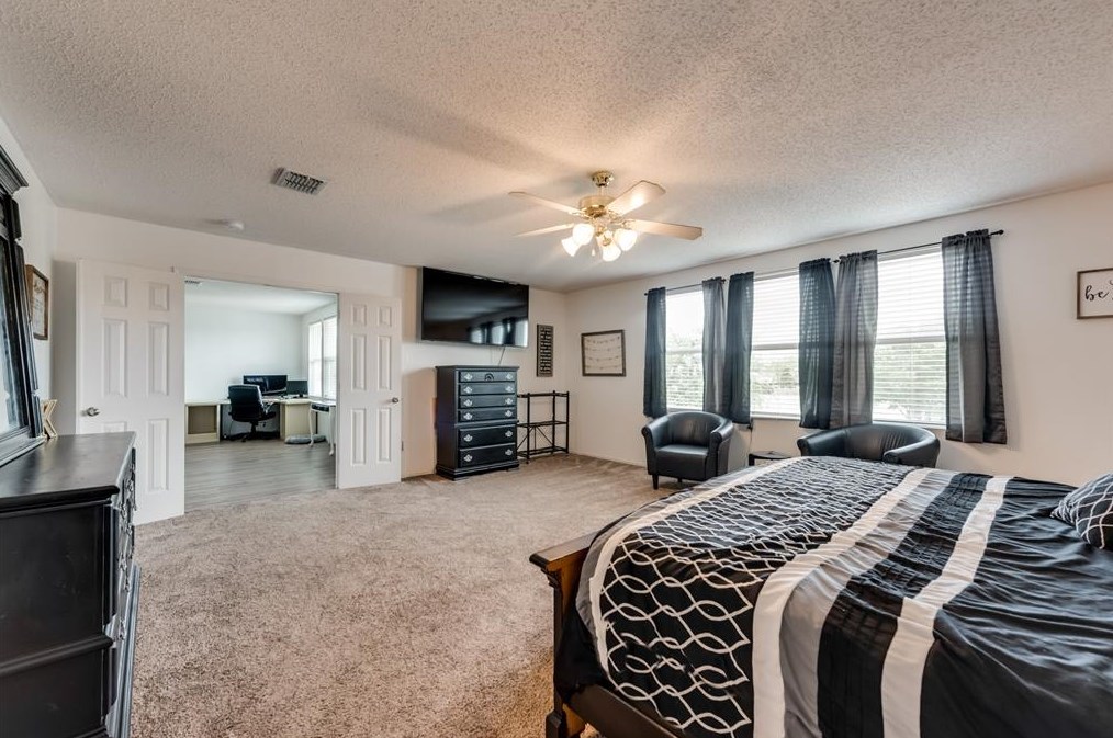 809 Bessemer Dr, St Paul, TX 75098