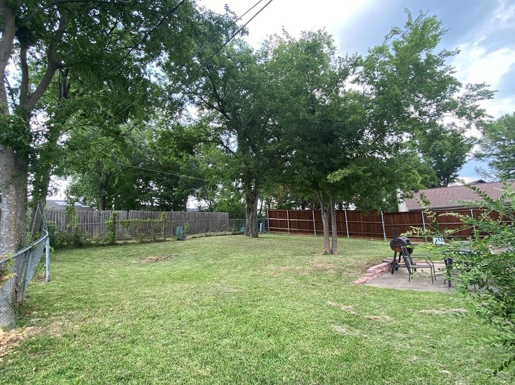 313 Sesame Dr, Mesquite TX 75149-2921 exterior