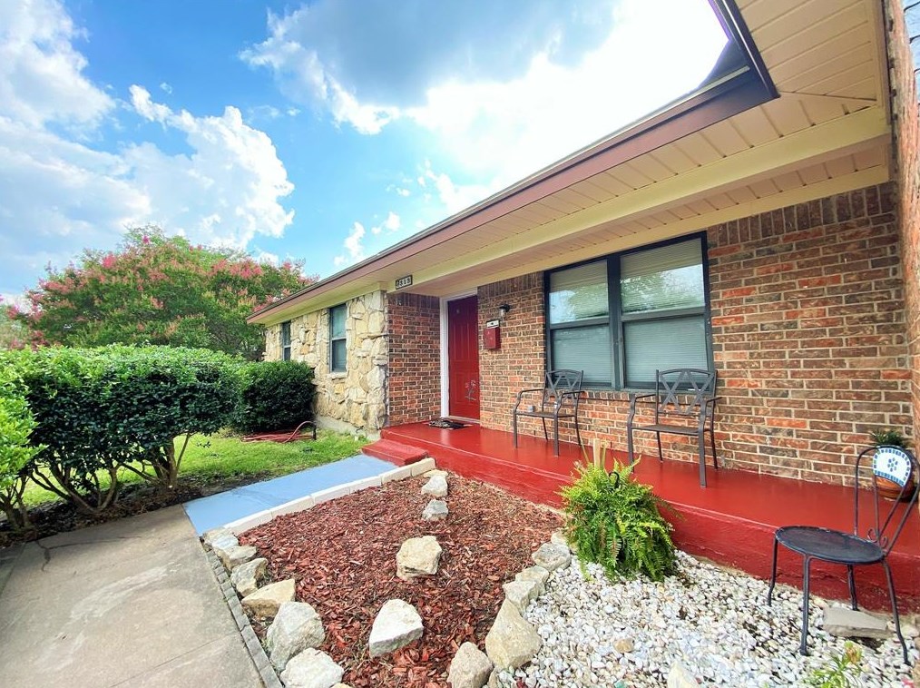 313 Sesame Dr, Mesquite TX 75149-2921 exterior