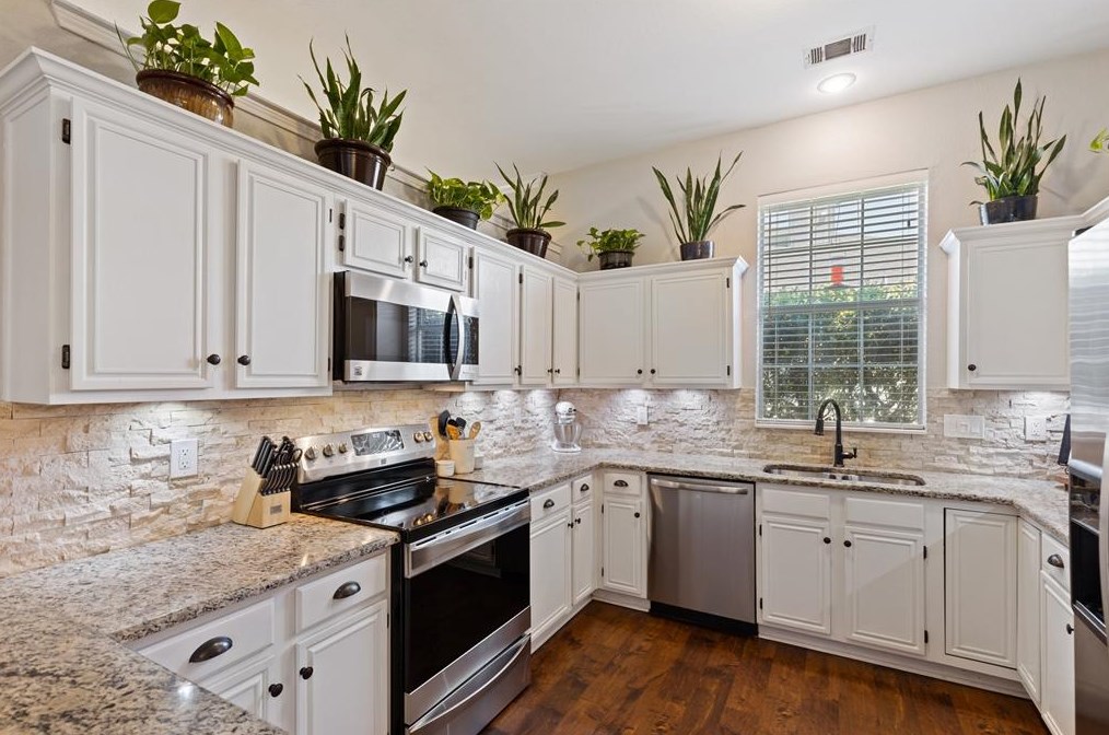 5618 Allen Ln, Rowlett TX 75088-7605 exterior