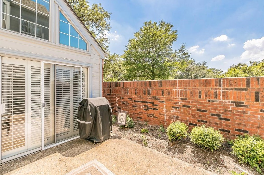 17715 Windflower Way, Dallas TX 75252-5218 exterior