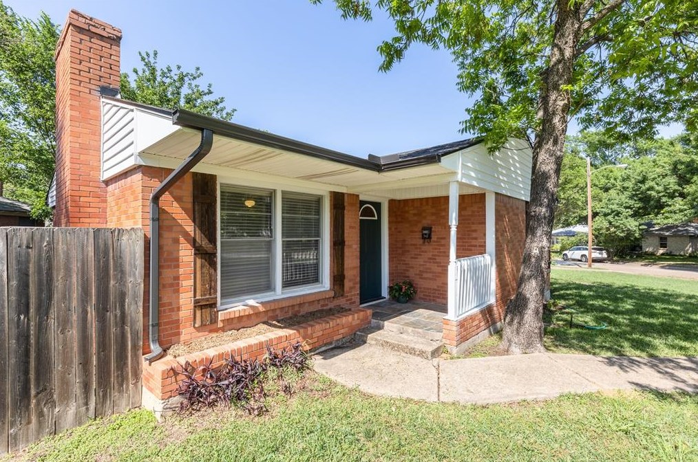 6603 Pimlico Dr, Dallas TX  75214-1653 exterior
