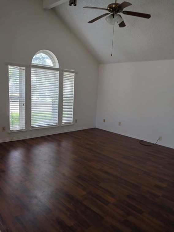 900 Old Barn Ln, Mesquite TX  75149-6868 exterior