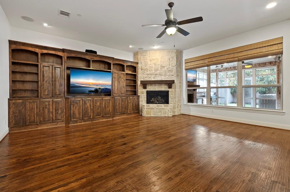 2908 Milton Ave, Dallas TX  75205-1525 exterior