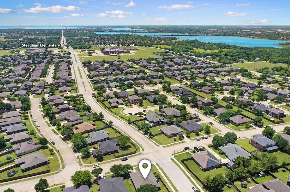 7301 Travelers Xing, Rowlett TX  75089-5154 exterior