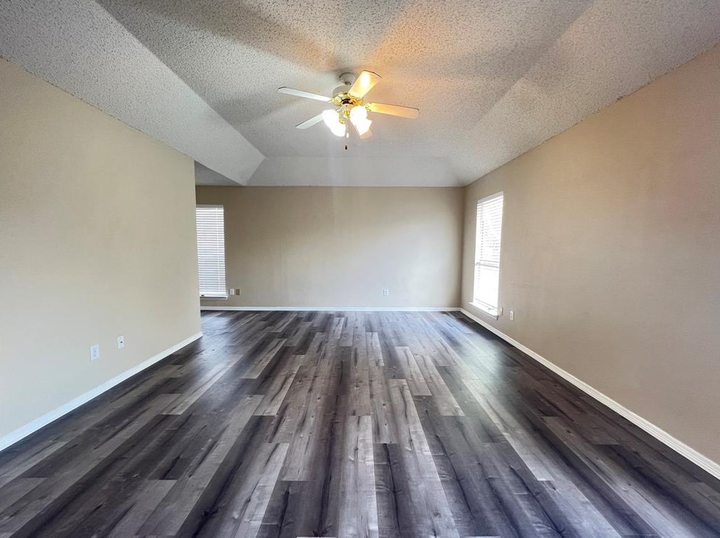 3033 Brookshire Dr, Plano TX  75075-7645 exterior
