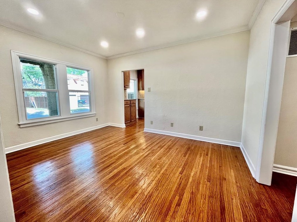 3448 Milton Ave, Dallas TX  75205-1384 exterior