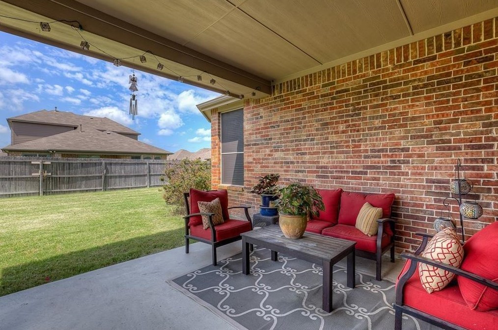 718 Sycamore Trl, Forney TX  75126-0059 exterior