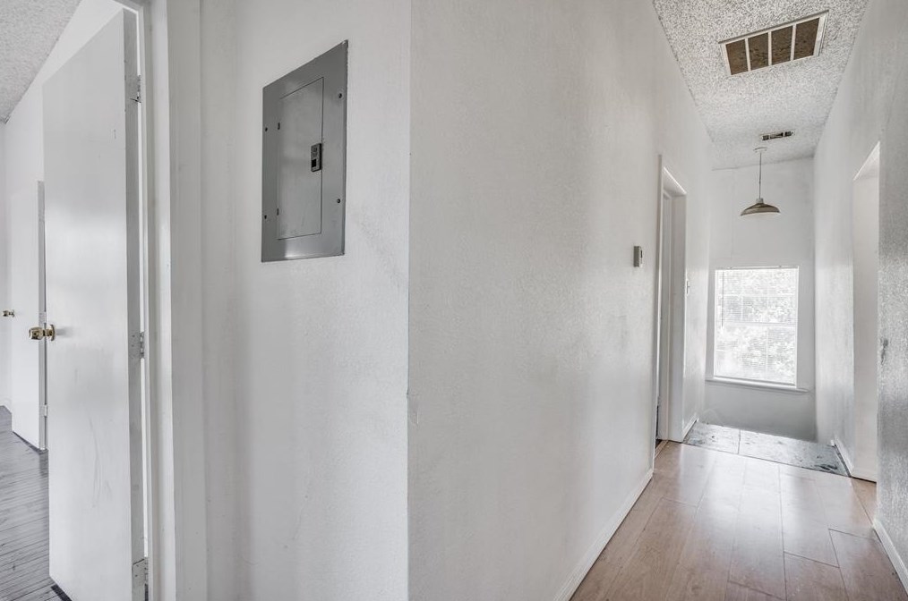 506 Lancaster Ave, Dallas TX 75203-1731 exterior