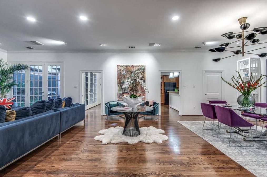 3524 Versailles Ave, Dallas TX  75209-6228 exterior