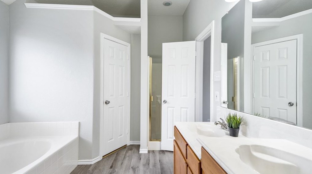 1329 Maple Rdg Dr, Mesquite TX 75149-5692 exterior