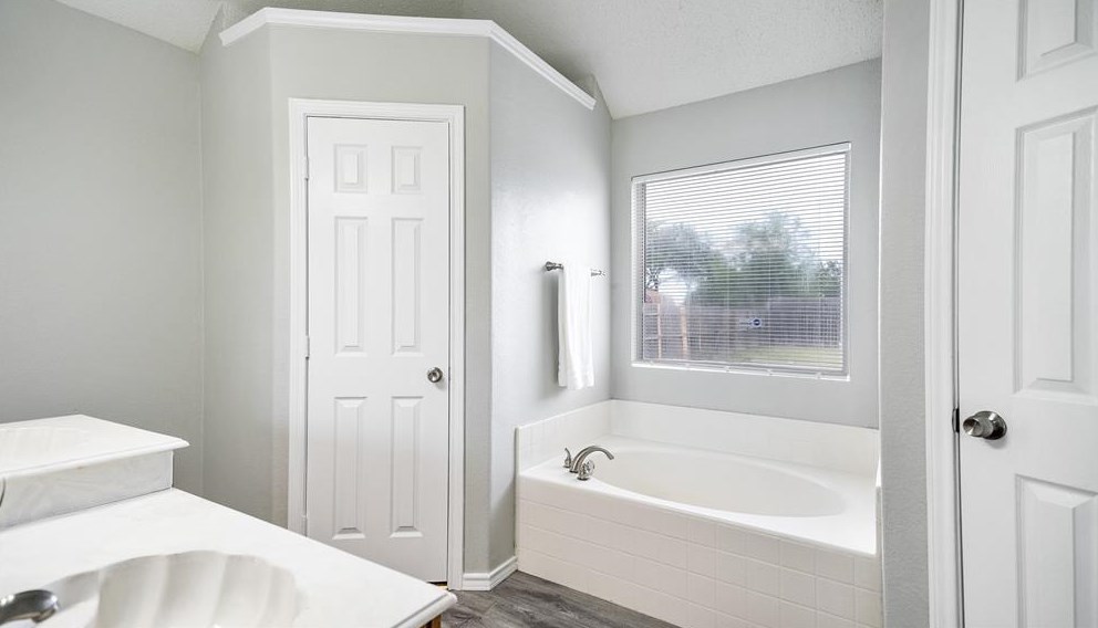 1329 Maple Rdg Dr, Mesquite TX 75149-5692 exterior