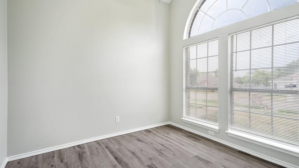 1329 Maple Rdg Dr, Mesquite TX 75149-5692 exterior