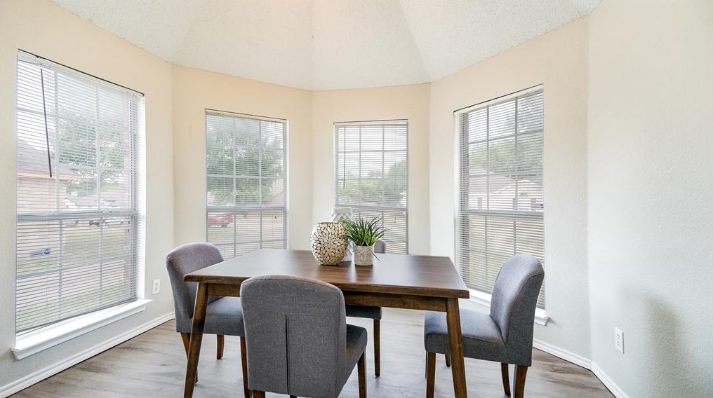 1329 Maple Rdg Dr, Mesquite TX 75149-5692 exterior