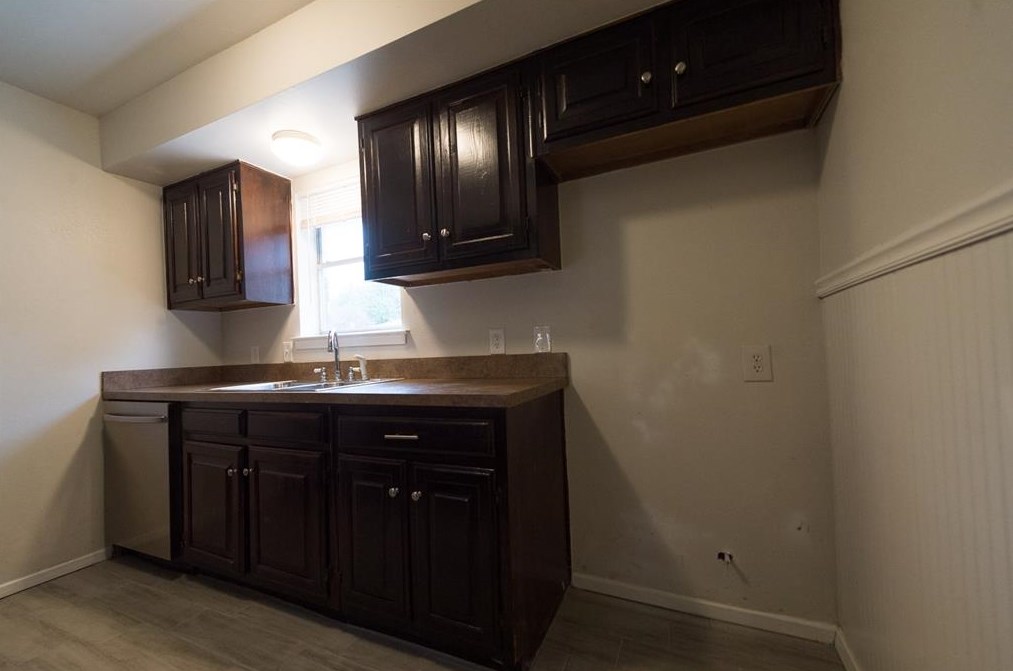 1316 Mulberry Ln, Mesquite TX  75149-6014 exterior