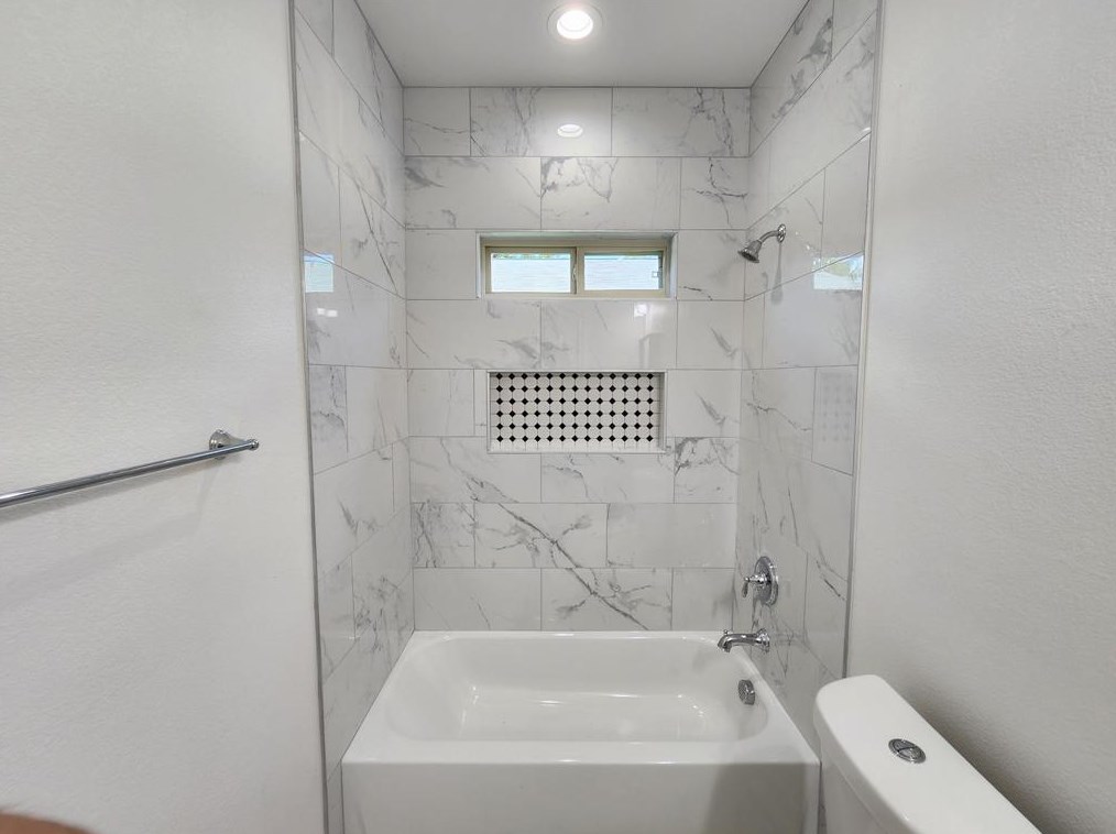 7919 Hull Ave, Dallas TX 75216-4133 exterior