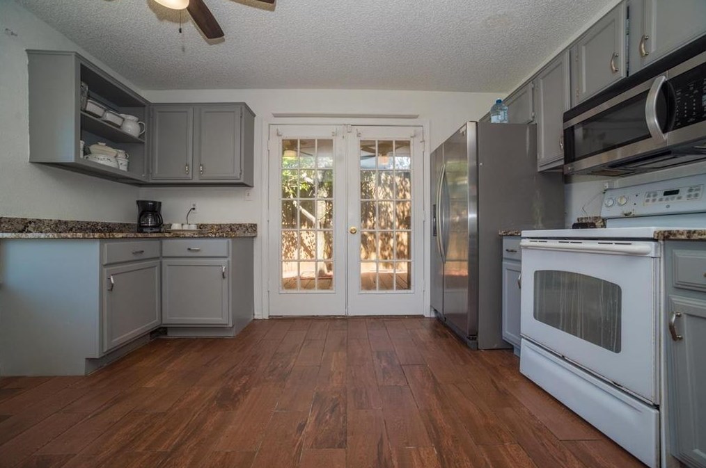 2817 David Dr, Rowlett TX 75088-4965 exterior