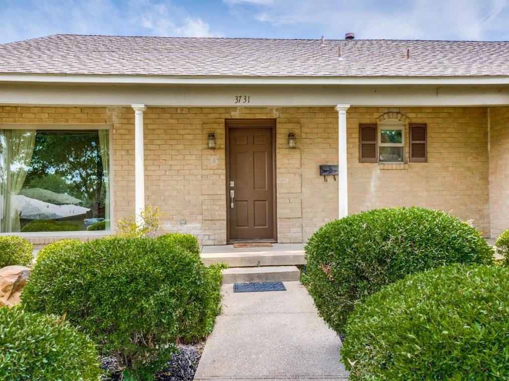 3731 Vancouver Dr, Dallas TX  75229-3934 exterior
