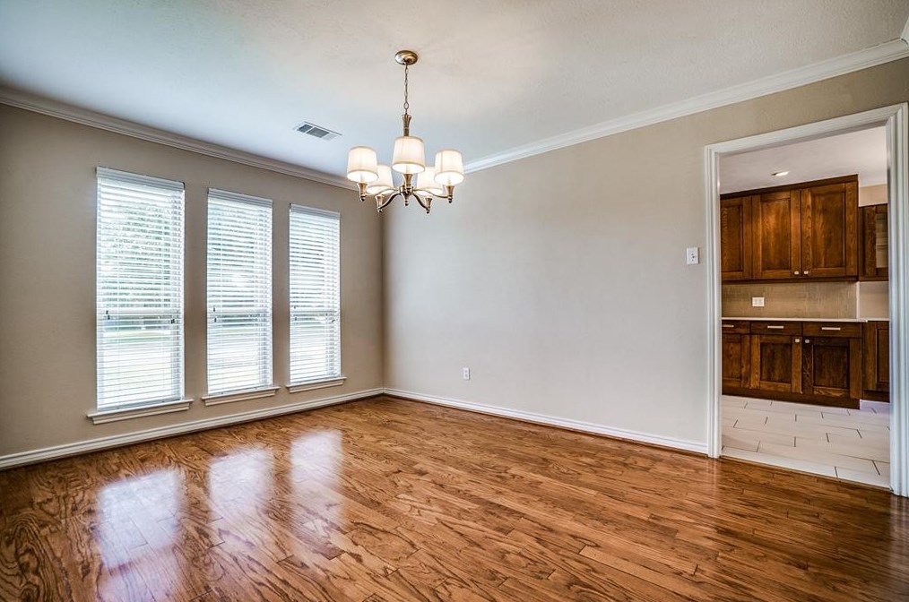 10509 Ravenscroft Dr, Dallas TX  75230-4230 exterior