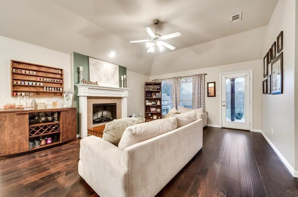 617 Tumbleweed Dr, Forney TX  75126-4755 exterior