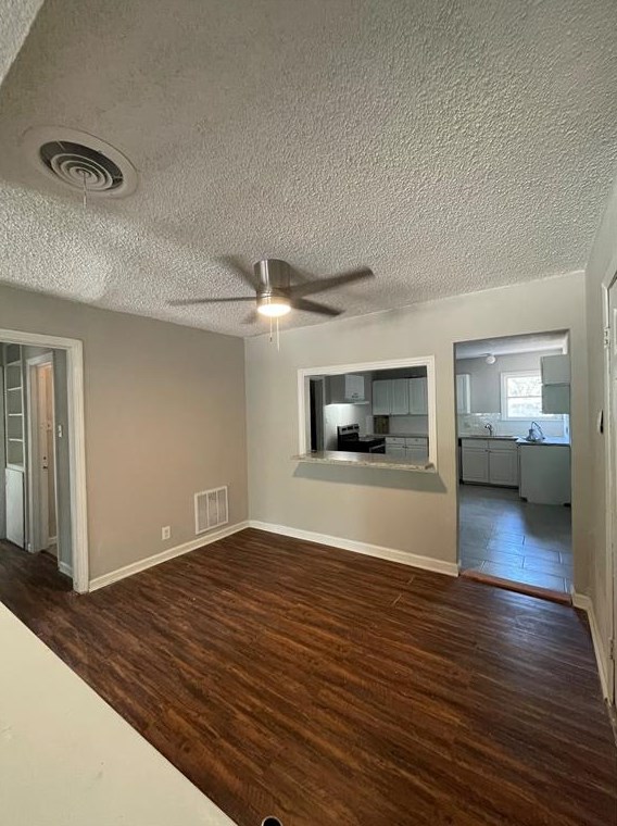 4224 Voncille St, Fort Worth, TX 76117
