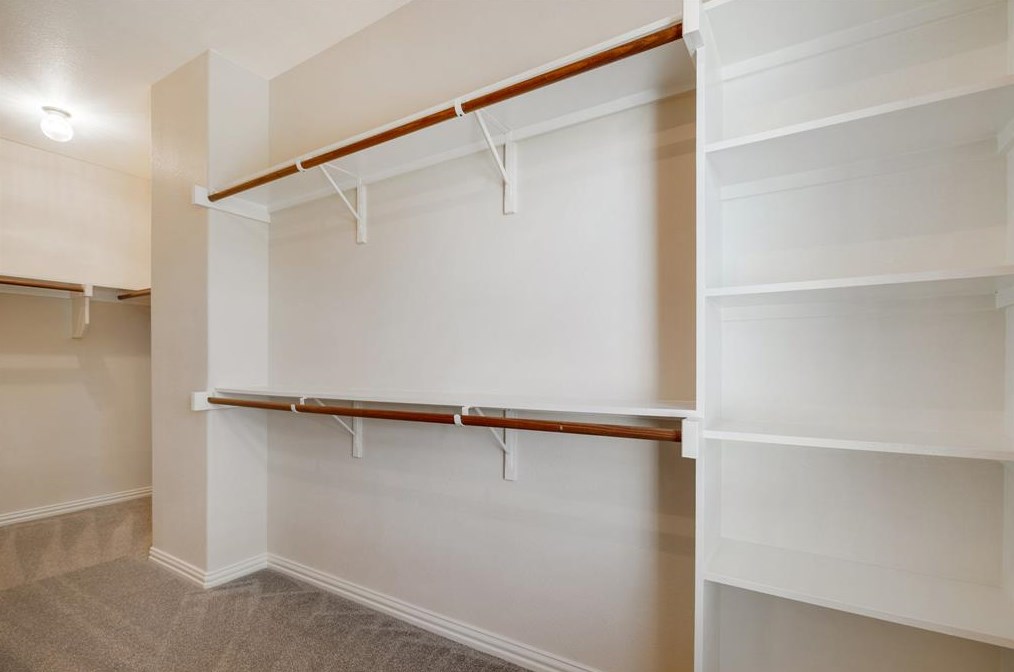 8732 Paradise Dr, Mckinney TX 75070-6431 exterior