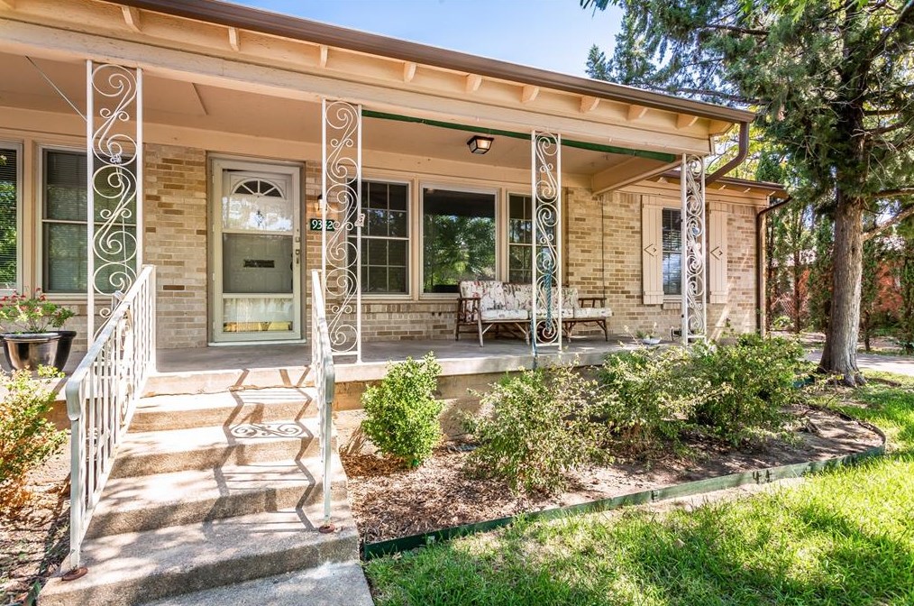 9342 San Fernando Way, Dallas TX  75218-3657 exterior