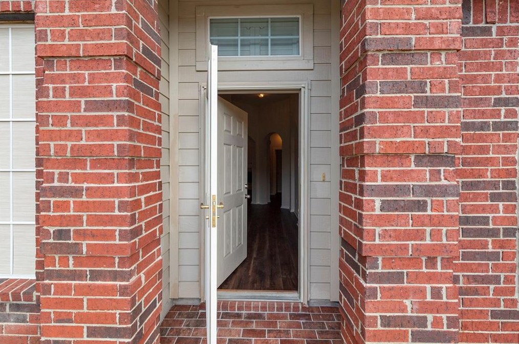 4540 Bonnywood Dr, Mesquite TX  75150-8281 exterior