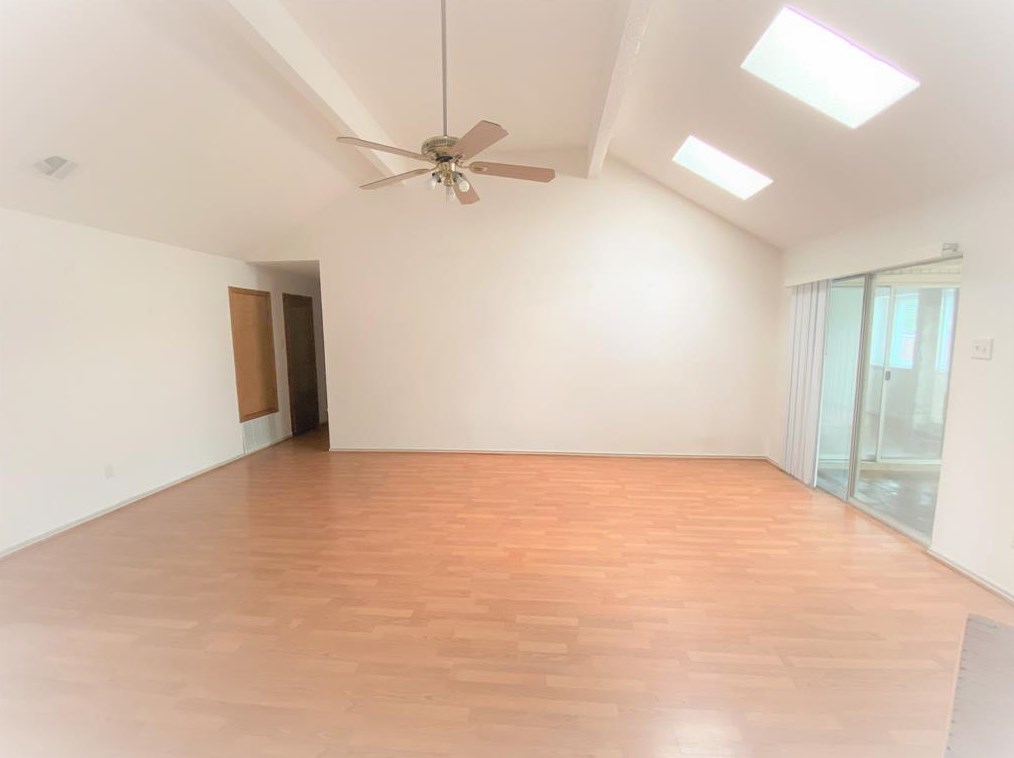 1319 Silver Maple Dr, Carrollton TX  75007-1037 exterior