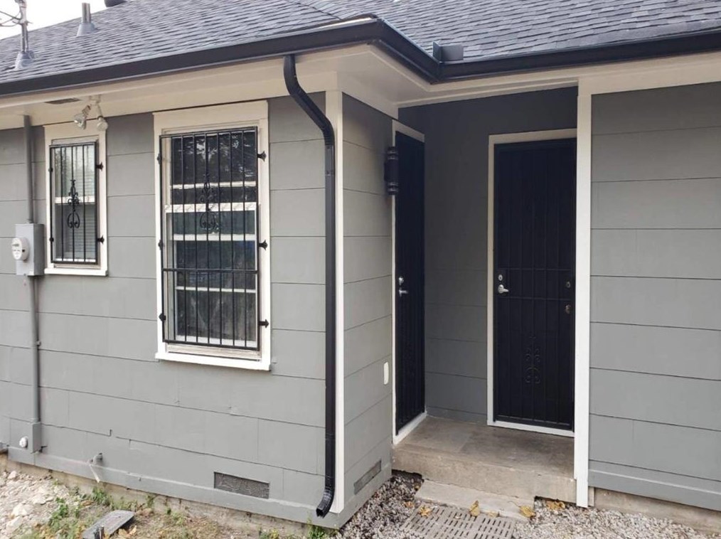 1547 Iowa Ave, Dallas TX  75216-2130 exterior