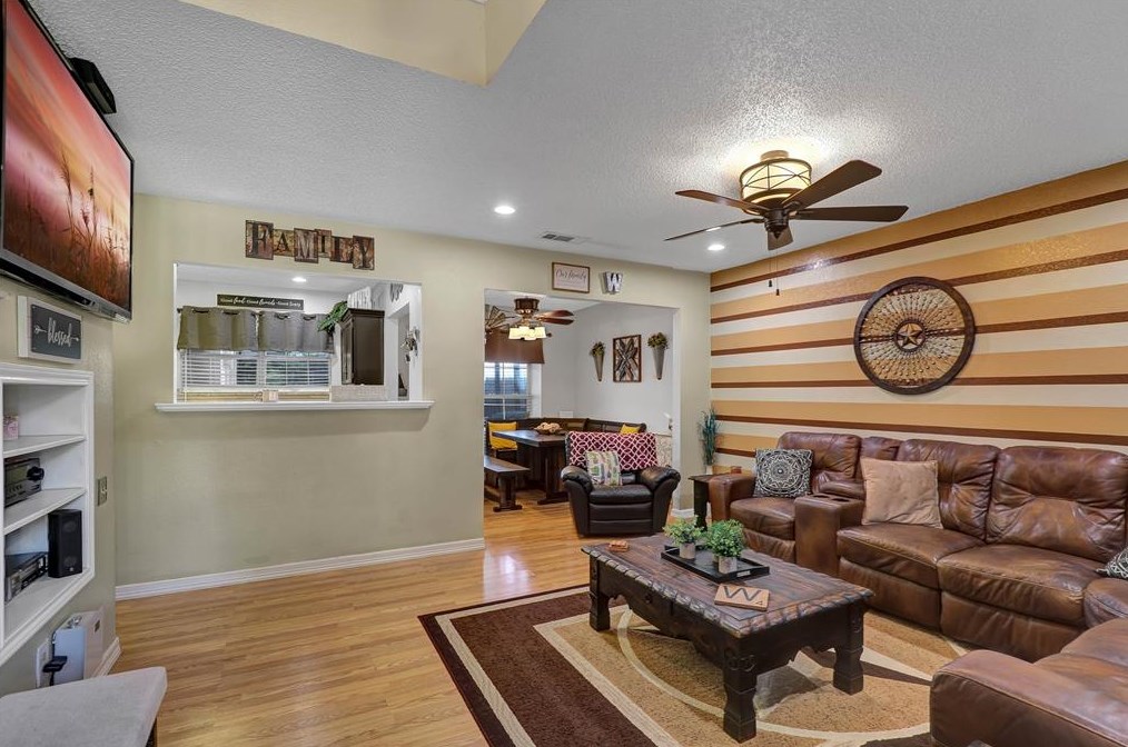 2121 Smokey Mtn Trl, Mesquite TX 75149-4862 exterior