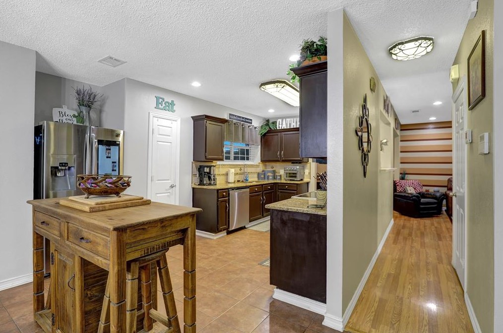 2121 Smokey Mtn Trl, Mesquite TX 75149-4862 exterior