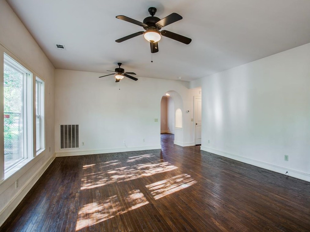10306 Country Club Dr, Dallas, TX 75218