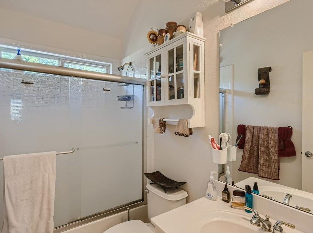 2851 Fairway Dr, Cedar Hill TX 75104-8288 exterior