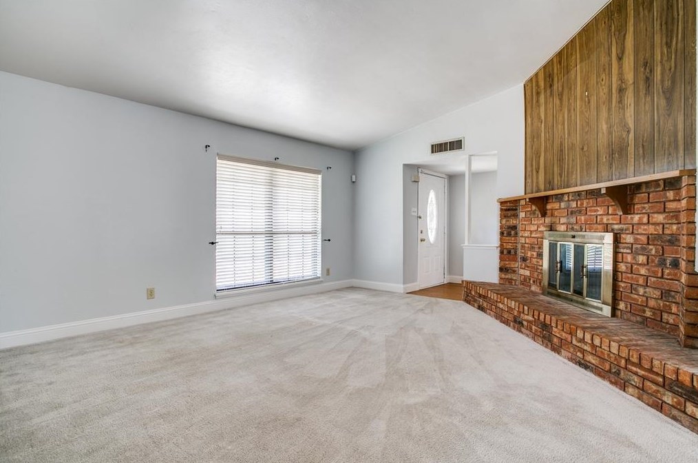9017 Linda Vista Dr, Rowlett TX  75088-4424 exterior