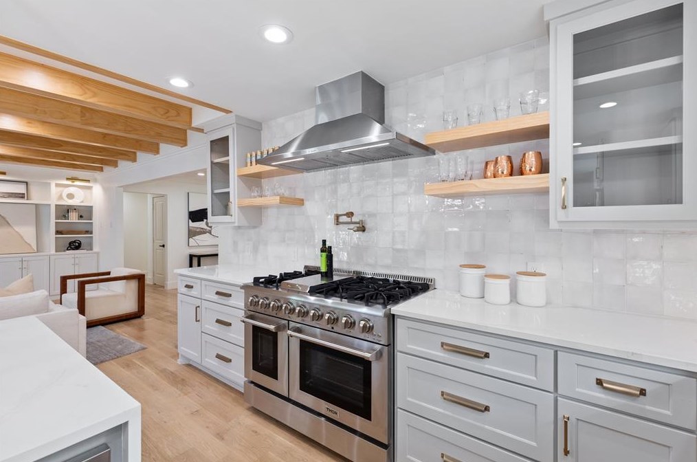 6905 Wabash Cir, Dallas TX 75214-3534 exterior