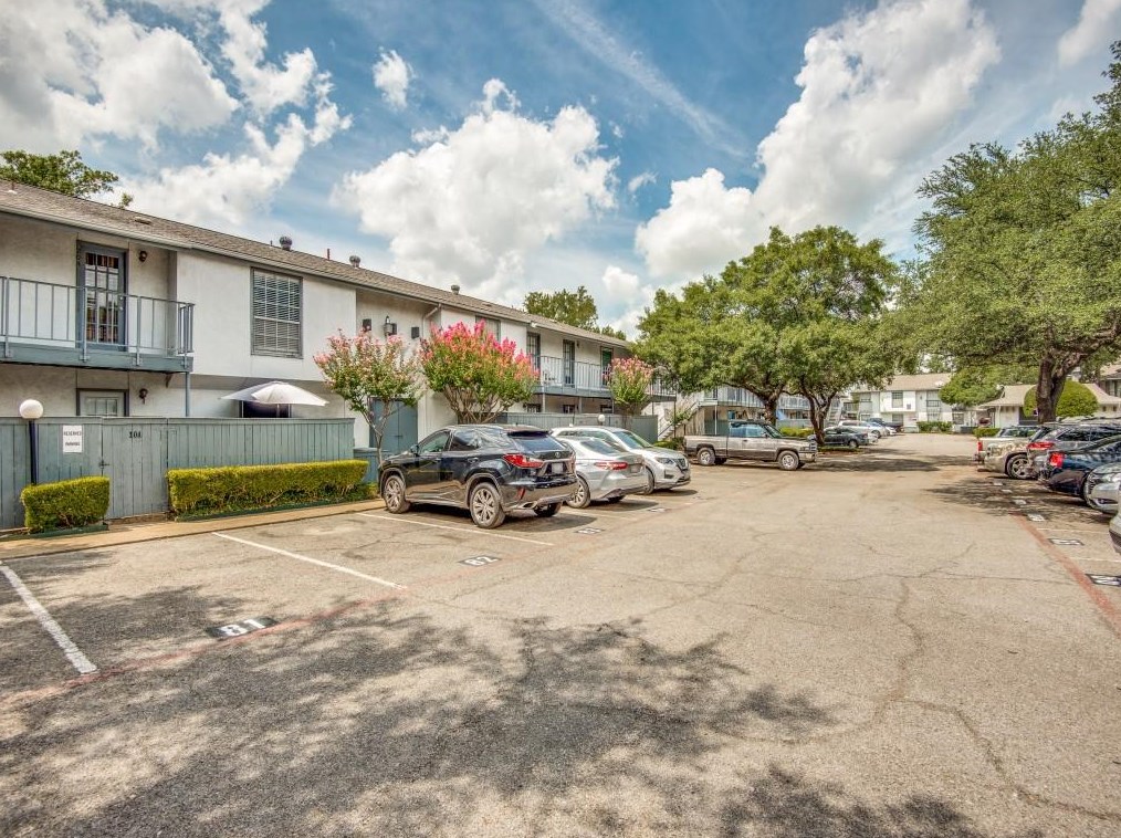 12888 Montfort Dr, Dallas TX  75230-1109 exterior