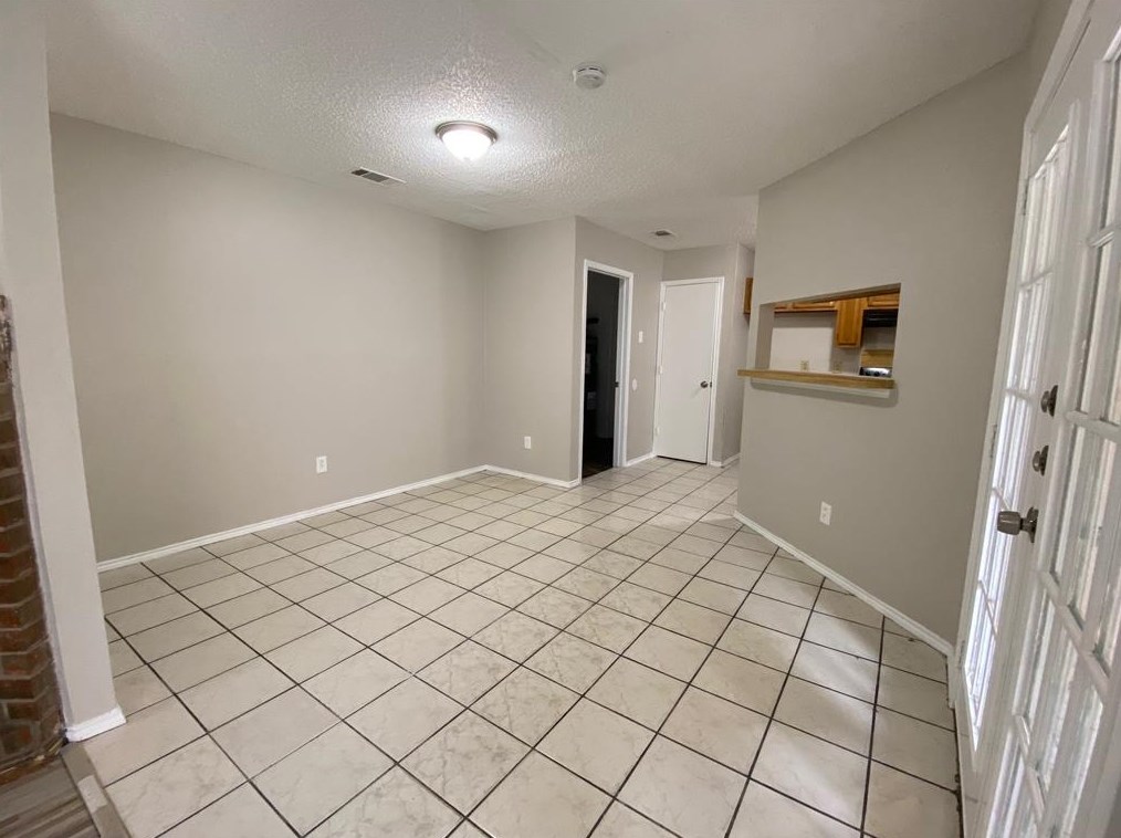 1541 Wheatfield Ct, Mesquite TX  75149-6850 exterior