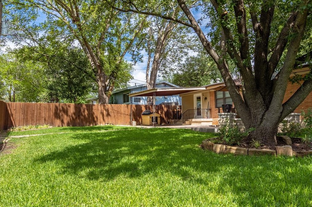 2310 Candleberry Dr, Mesquite TX 75149-3008 exterior