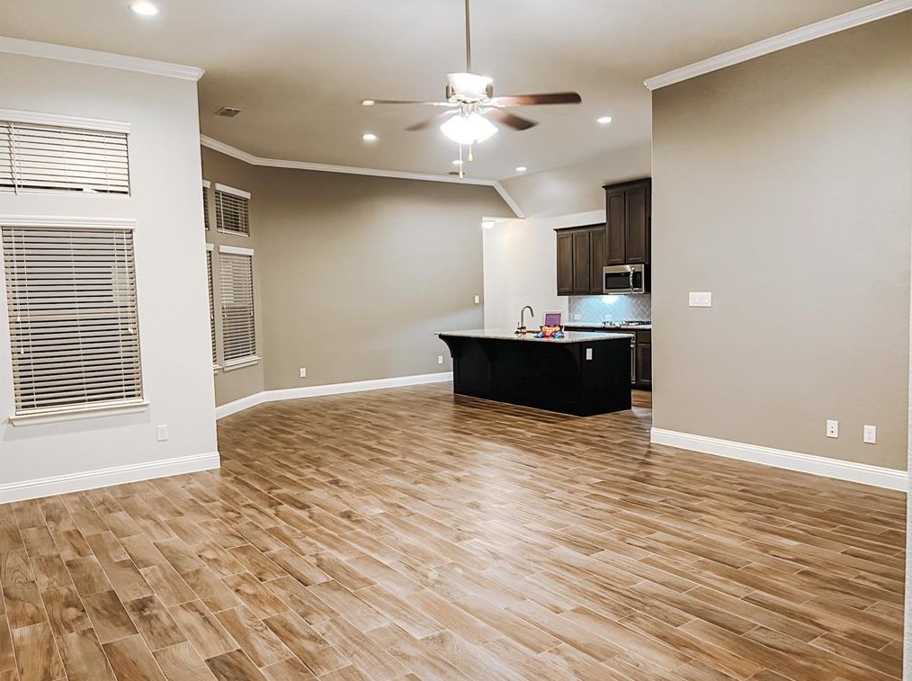 809 8th St, Argyle, TX 76226