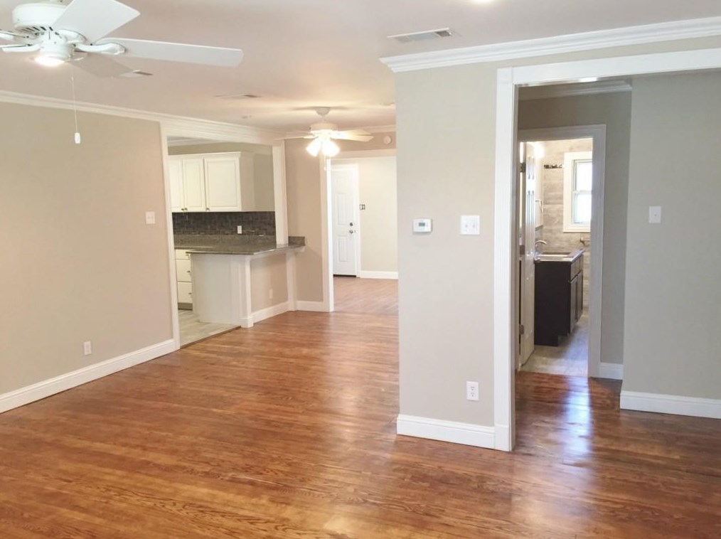 9442 Lenel Pl, Dallas TX  75220-5025 exterior